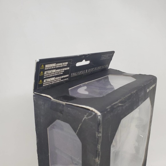 Final Fantasy VII Advent Children Play Arts  Sephiroth  Action Figure NEW - Picture 3 of 5